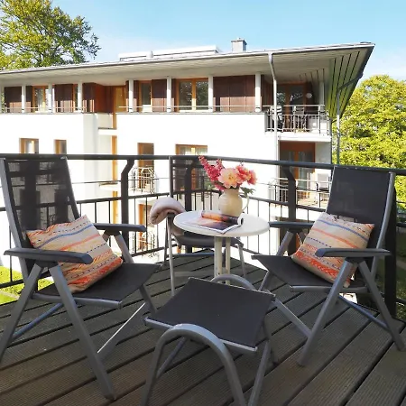 Apartment Kaiservillen - Mit 1 Schlafzimmer Und Balkon D121